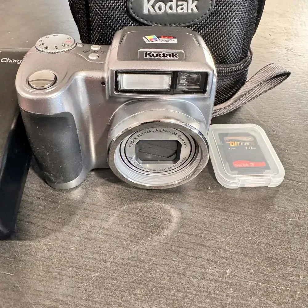 Kodak EasyShare Z700 Digital Camera